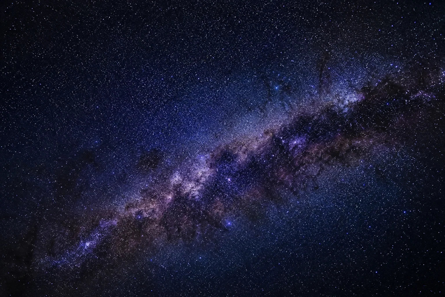 Motivvorschau „Sternenstrom über tiefblauer Nacht“ für Duschrückwand